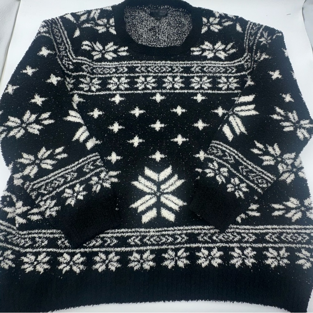 Barefoot Dreams Black and White Crewneck Sweater